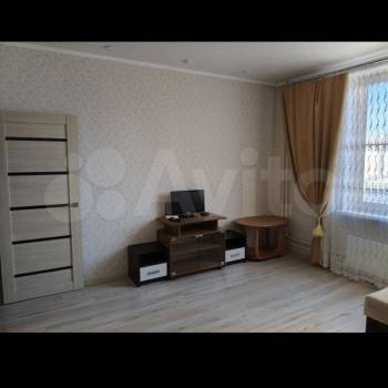 Сдается 1-комнатная квартира, 35 м²