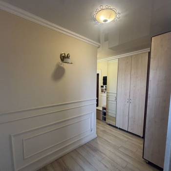 Продается 1-комнатная квартира, 55 м²