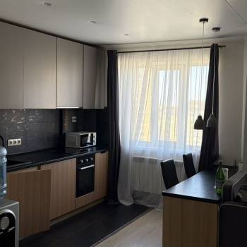 Продается 1-комнатная квартира, 40 м²