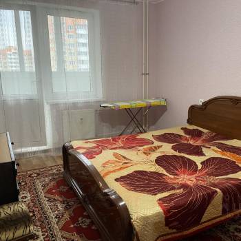 Сдается 2-х комнатная квартира, 65 м²