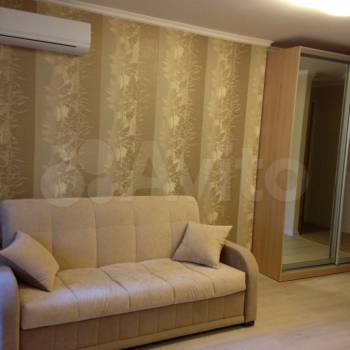 Продается 1-комнатная квартира, 32 м²