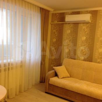 Продается 1-комнатная квартира, 32 м²