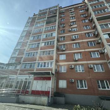 Продается 1-комнатная квартира, 42 м²