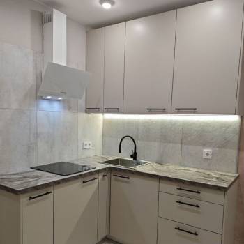 Продается 1-комнатная квартира, 30 м²