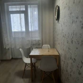 Продается 1-комнатная квартира, 38 м²