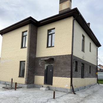 Продается Дом, 180 м²