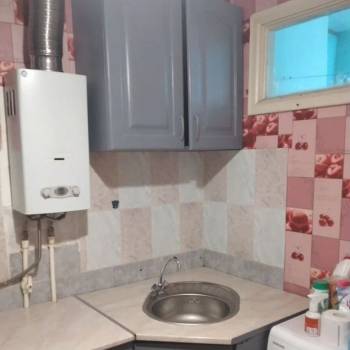 Продается 1-комнатная квартира, 29,7 м²