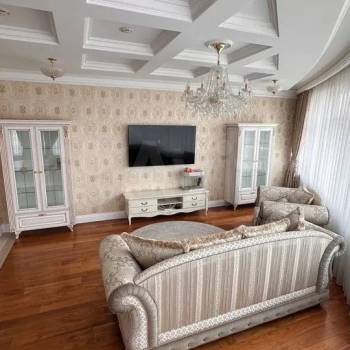 Продается 3-х комнатная квартира, 122 м²