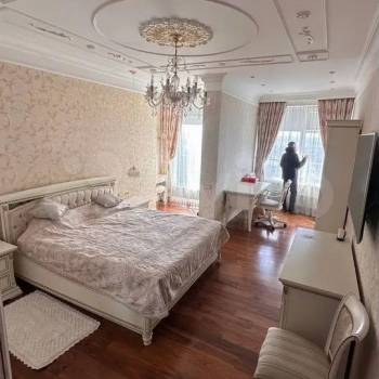 Продается 3-х комнатная квартира, 122 м²