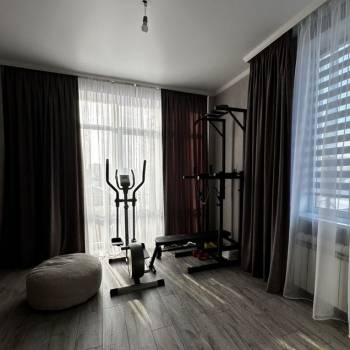 Продается Многокомнатная квартира, 160 м²