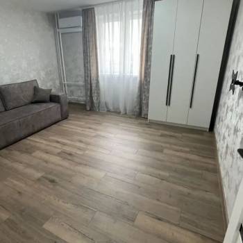 Сдается 1-комнатная квартира, 39 м²