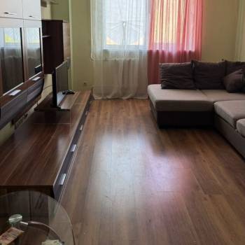 Сдается 2-х комнатная квартира, 75 м²