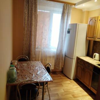 Продается 1-комнатная квартира, 43 м²