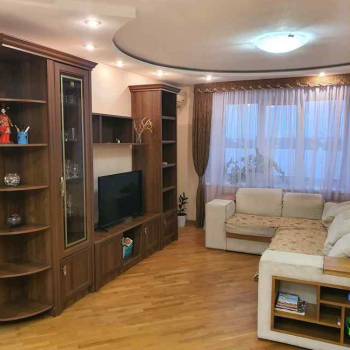 Сдается Многокомнатная квартира, 100 м²