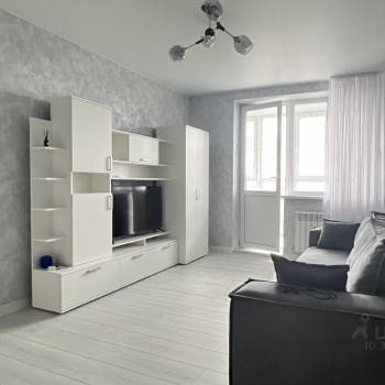 Сдается 1-комнатная квартира, 38 м²