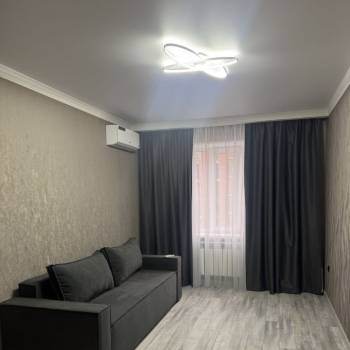 Сдается 1-комнатная квартира, 37 м²