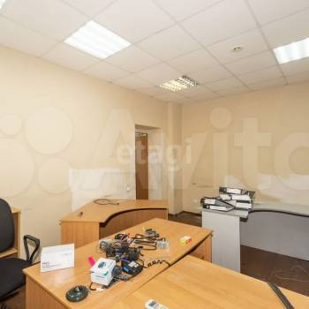 Продается Нежилое помещение, 217 м²