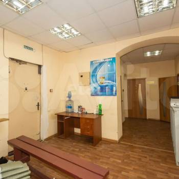 Продается Нежилое помещение, 217 м²