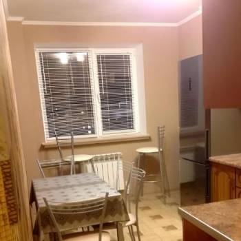 Сдается 1-комнатная квартира, 38 м²