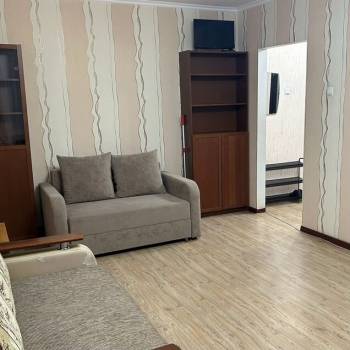 Сдается 1-комнатная квартира, 38 м²