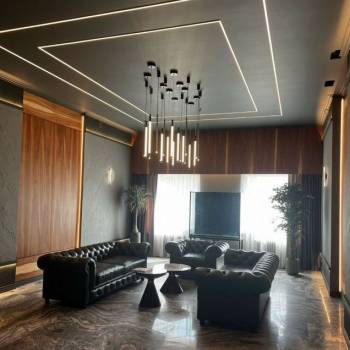 Продается 1-комнатная квартира, 124,1 м²