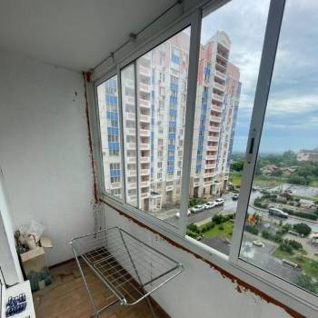 Продается 1-комнатная квартира, 32 м²