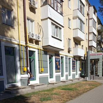 Сдается Нежилое помещение, 450 м²