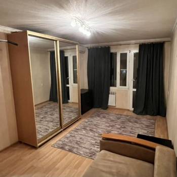 Сдается 1-комнатная квартира, 38 м²