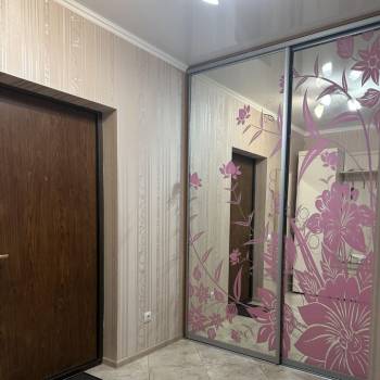 Продается 1-комнатная квартира, 46 м²