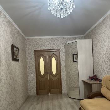 Продается 1-комнатная квартира, 46 м²