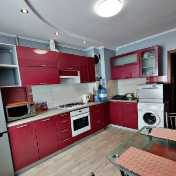 Сдается 2-х комнатная квартира, 60 м²