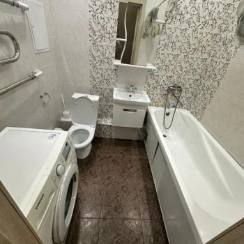 Сдается 1-комнатная квартира, 43 м²