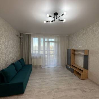 Продается 1-комнатная квартира, 36 м²