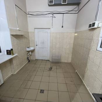 Сдается Нежилое помещение, 120 м²