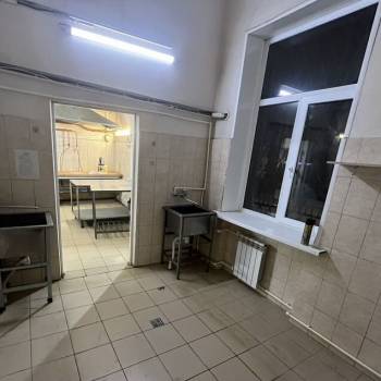 Сдается Нежилое помещение, 209,9 м²