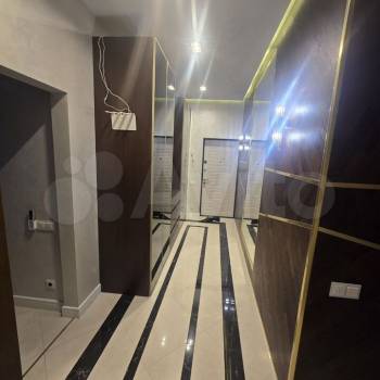 Сдается 1-комнатная квартира, 58 м²