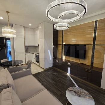 Сдается 1-комнатная квартира, 58 м²