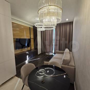 Сдается 1-комнатная квартира, 58 м²