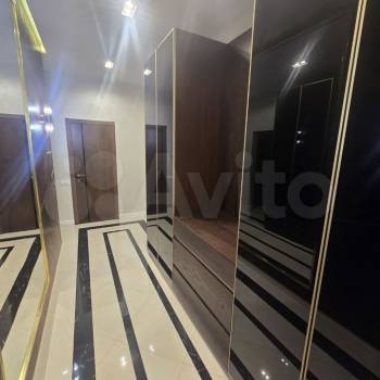 Сдается 1-комнатная квартира, 58 м²