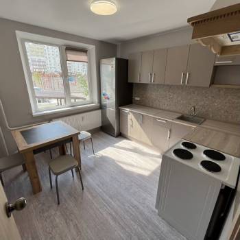 Сдается 1-комнатная квартира, 38 м²