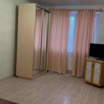 Сдается 1-комнатная квартира, 39 м²