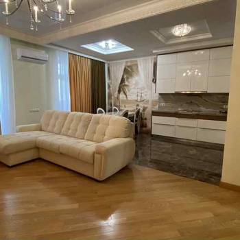 Сдается Многокомнатная квартира, 100 м²