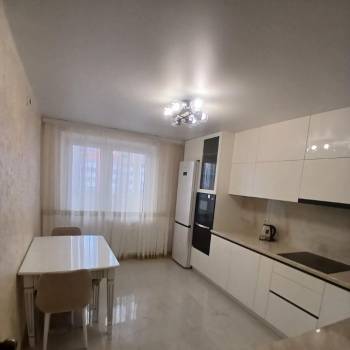 Сдается 2-х комнатная квартира, 64,79 м²