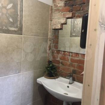 Сдается Нежилое помещение, 220 м²