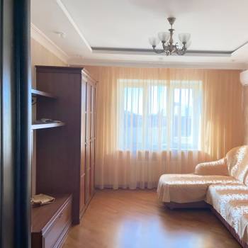 Сдается 1-комнатная квартира, 41 м²