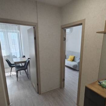 Сдается 1-комнатная квартира, 38 м²