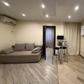 Сдается 1-комнатная квартира, 38 м²