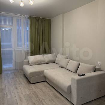 Сдается 1-комнатная квартира, 40,6 м²