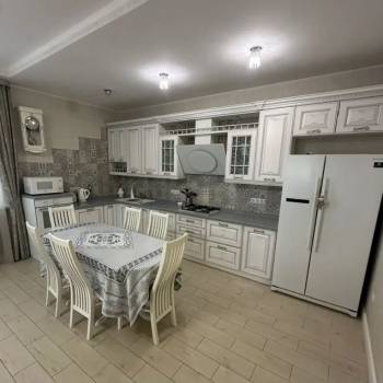 Продается Дом, 240 м²