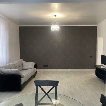 Сдается Многокомнатная квартира, 90 м²
